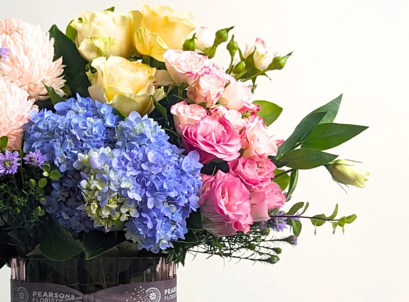 SHARE THE JOY OF EASTER: A DELIGHTFUL GIFT GUIDE