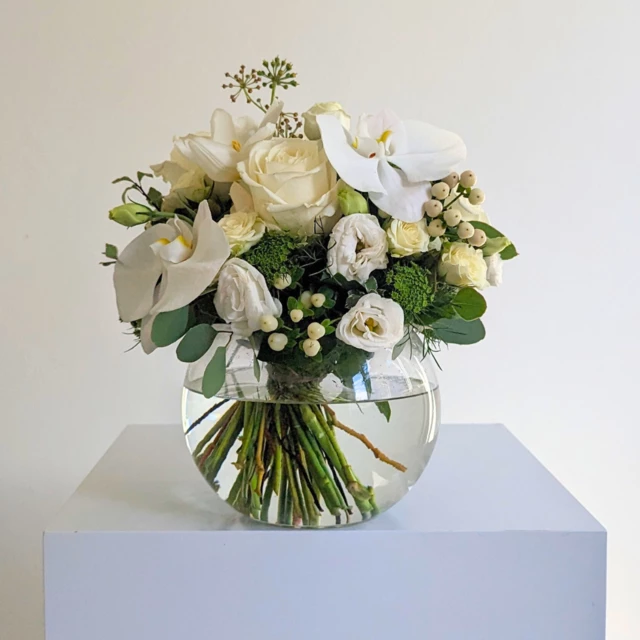 Premium Round White Table Centre