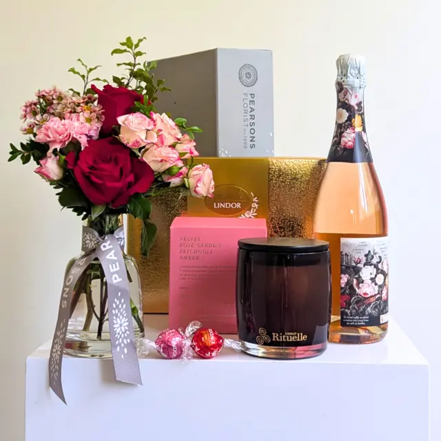 Summer Romance Hamper