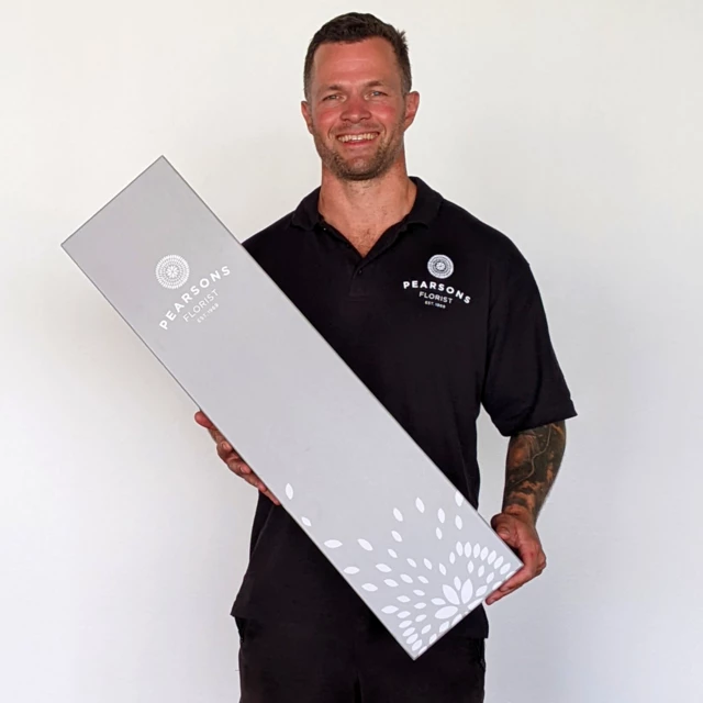 Love Story 12 Red Roses