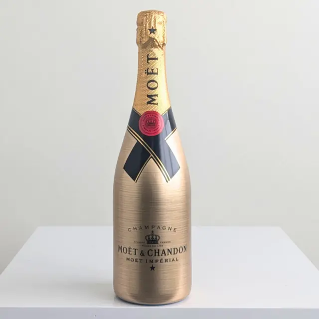 Moet & Chandon Gold Wrap Champagne