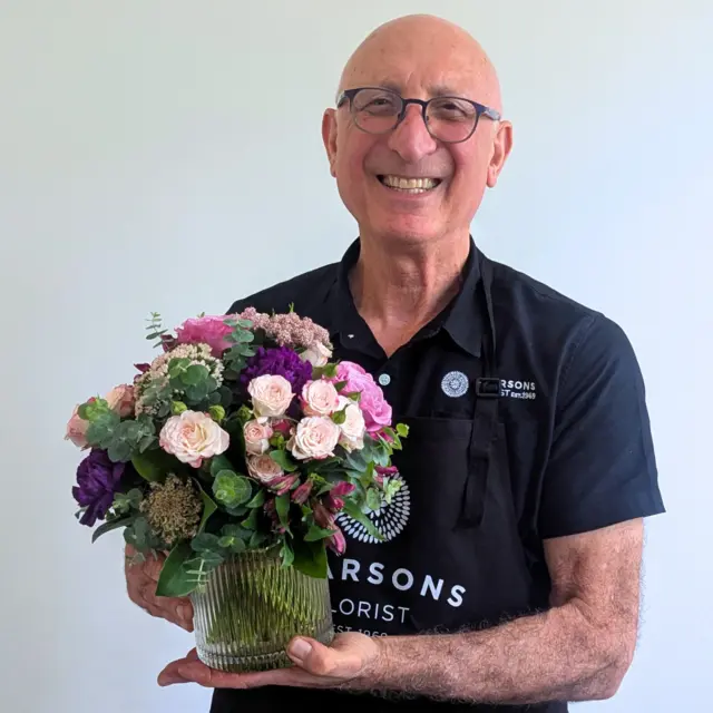 Cosmo Seasonal Table Centre