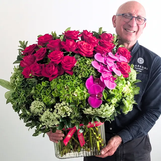 Ultimate Hearts Vase