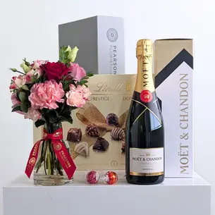 Valentine Celebrate Hamper