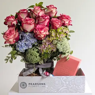 Fragrant Pink Hearts Hamper