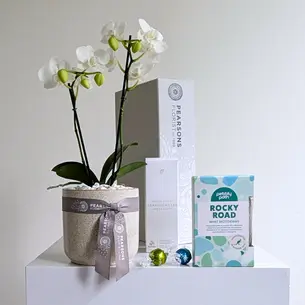 Orchid & Fragrance Diffuser White Hamper