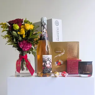 Lucky in Love Hamper