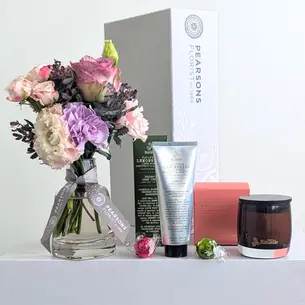 Graceful Little Gift Hamper