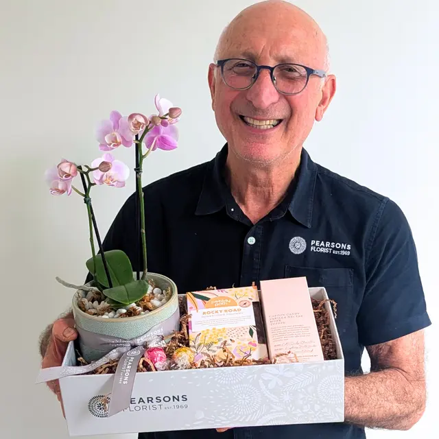 Orchid & Fragrance Diffuser Pink Hamper