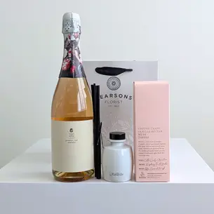 Pink Prosecco & Fragrance Diffuser Gift Bundle