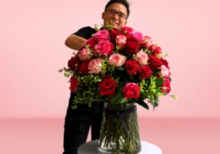 Why are Roses the favourite Valentine's Day Flower?