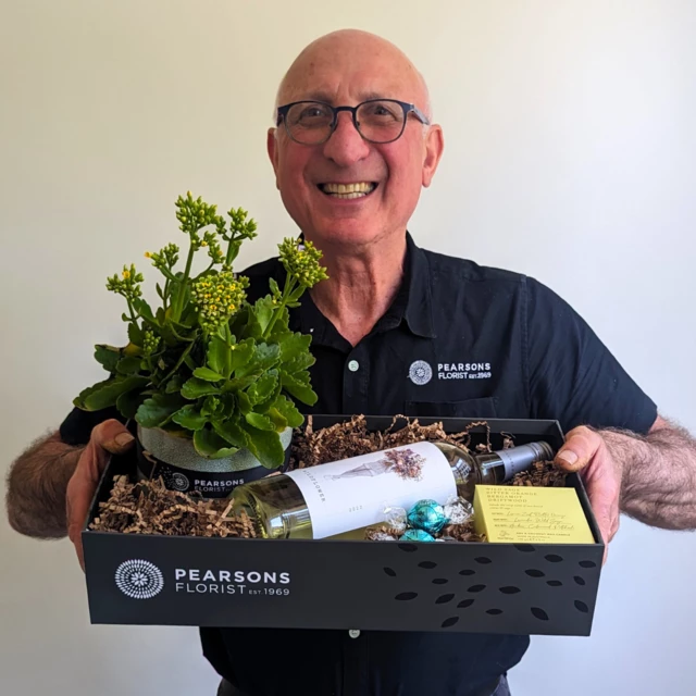 Pretty Plant + White Wine