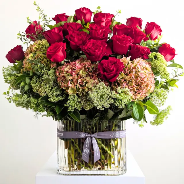 Ultimate Hearts Vase