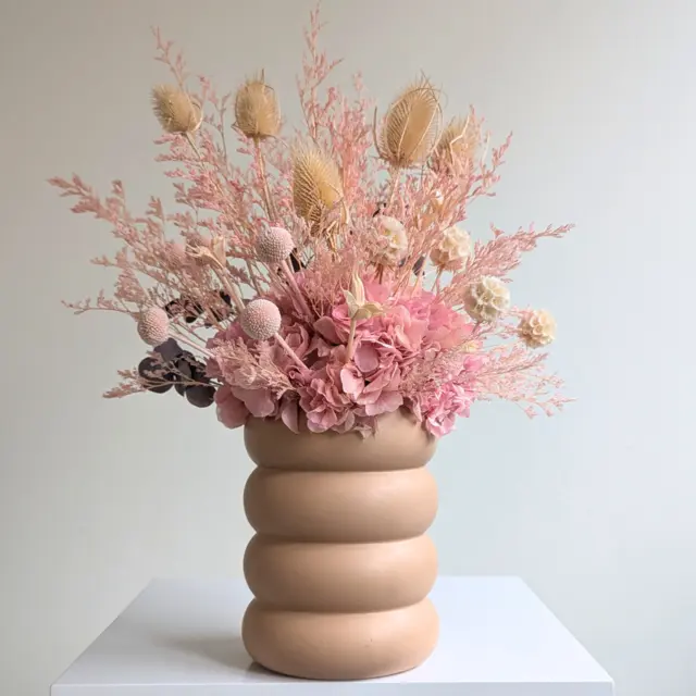 Tuscan Pink Dried Design